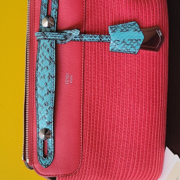 FENDI - Picture 2 of 16